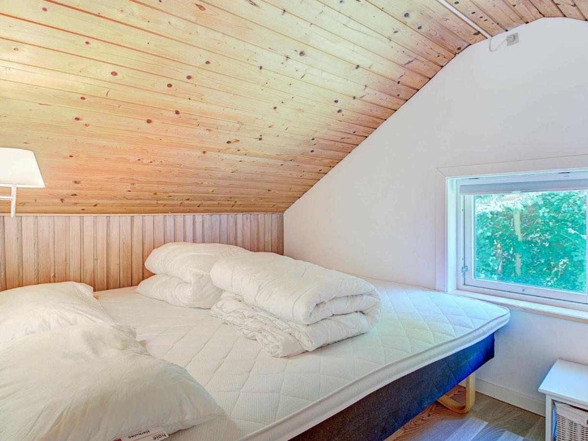 6 Person Holiday Home In AÅkirkeby Pokoj fotografie
